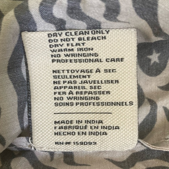 Chufy Gardenia Blouse Lightweight Voile Stencil Print NWT Top Button Front - Picture 11 of 16